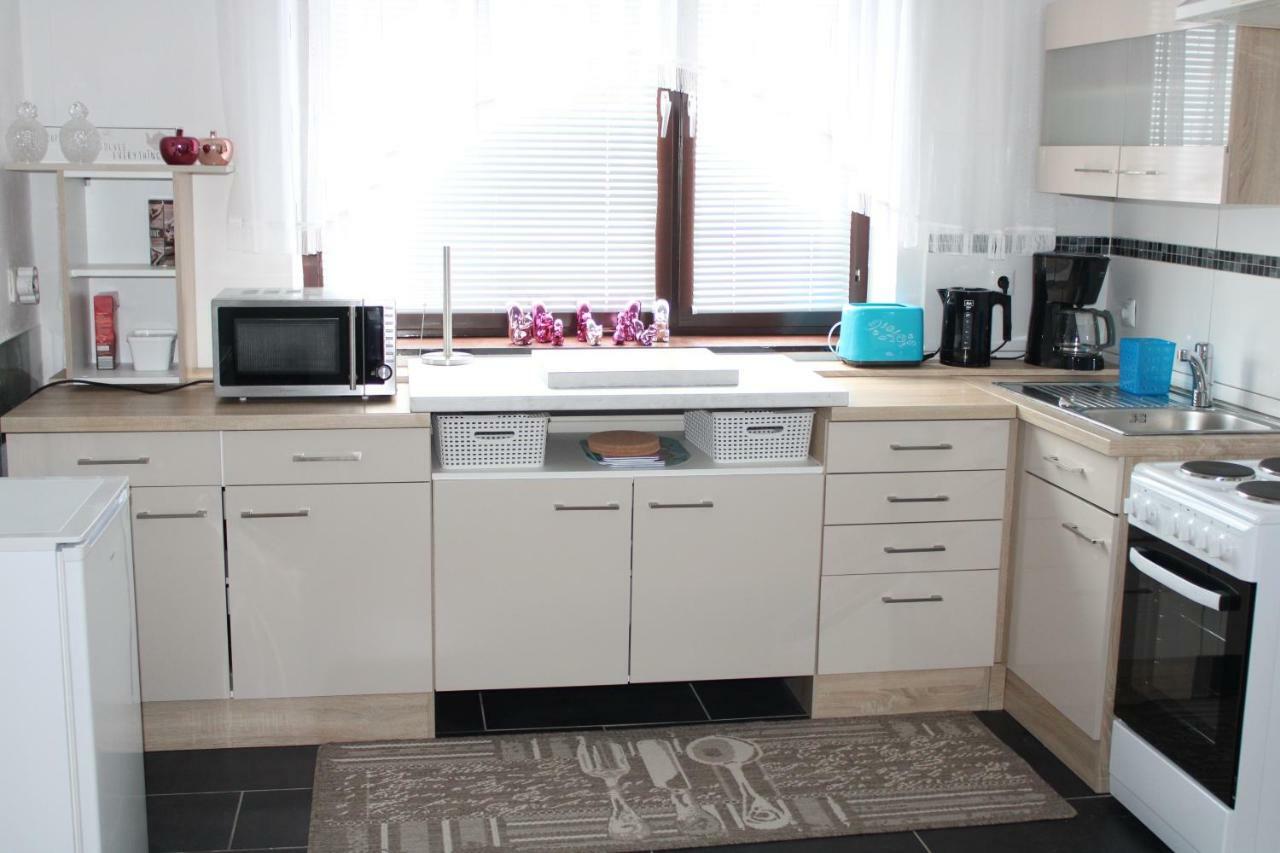 Holiday House Huszar Parndorf Luaran gambar