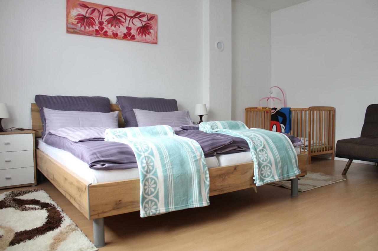 Holiday House Huszar Parndorf Luaran gambar