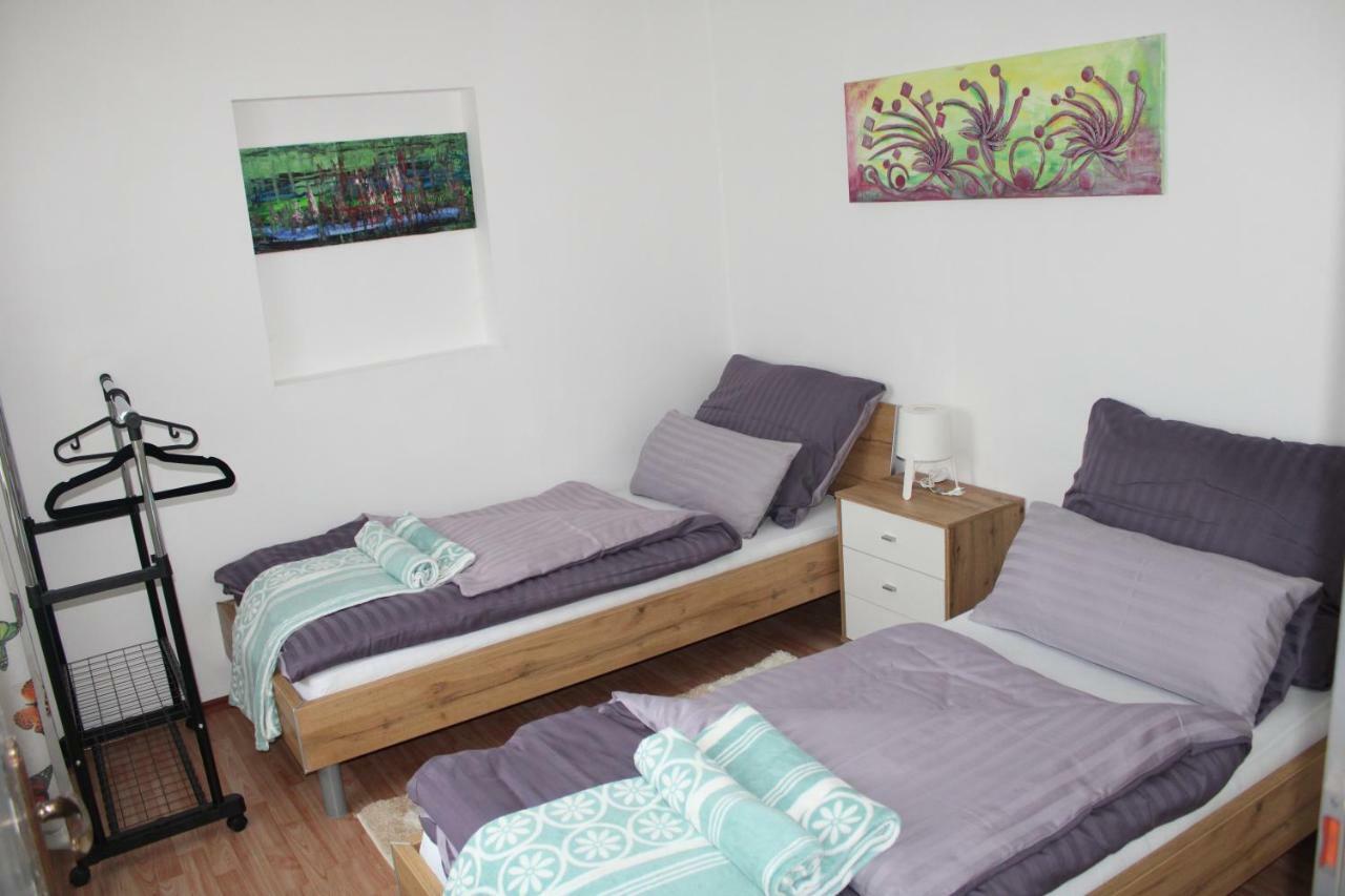 Holiday House Huszar Parndorf Luaran gambar